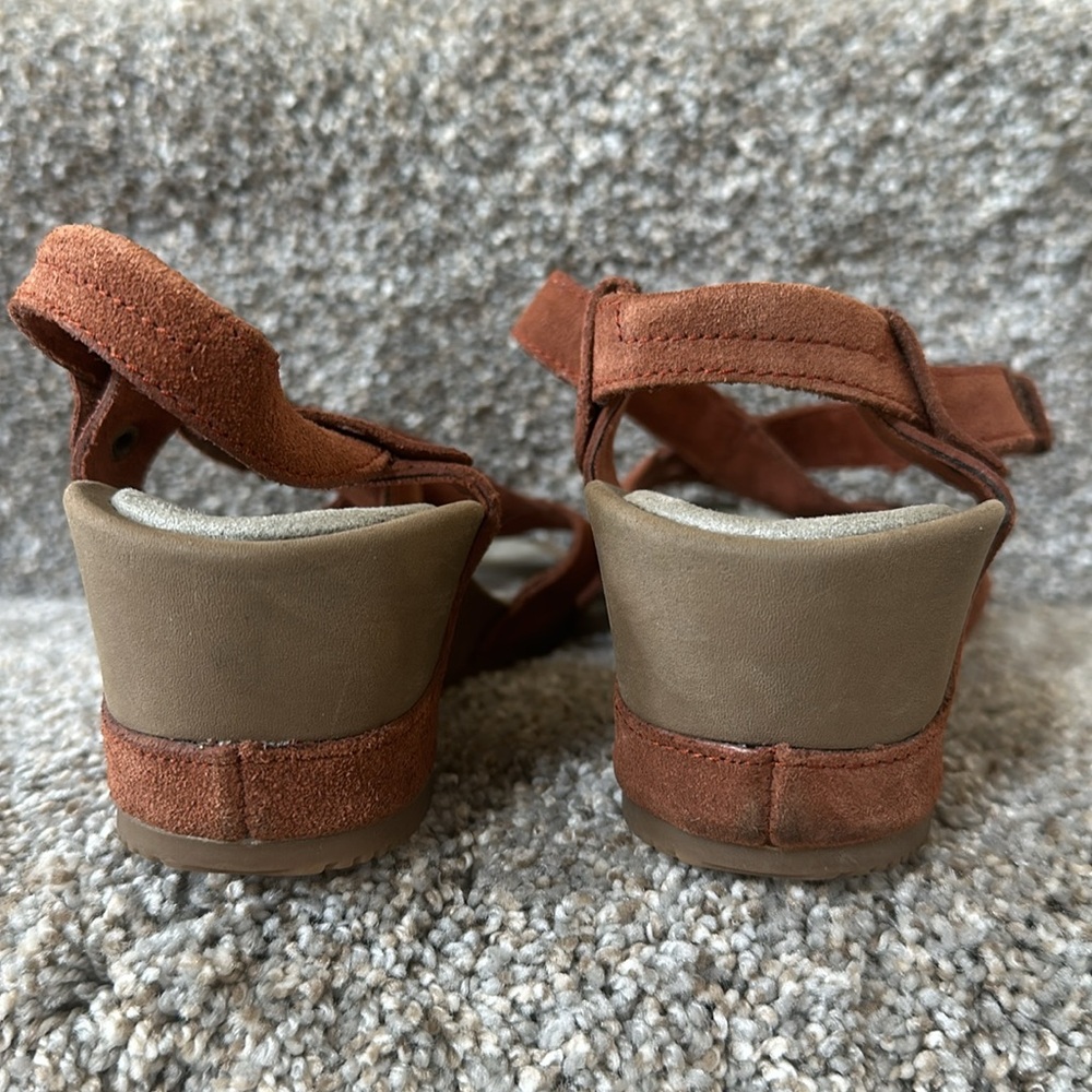Merrell Select Fresh Air Cushion Suede Sandals-Nearly New - Picture 3 of 8